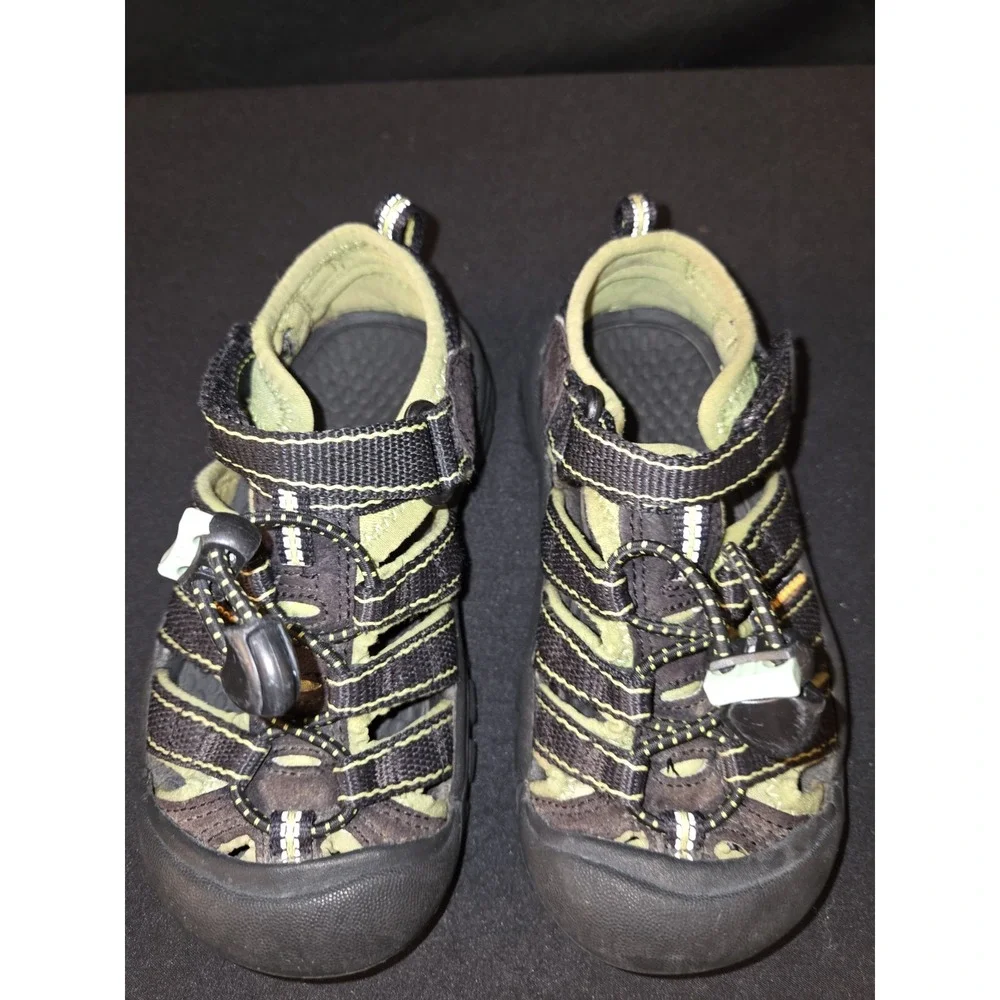 Keen Sandals‎ Newport H2 Fisherman Hiking Water Shoes Kids Size 10 Black Lime